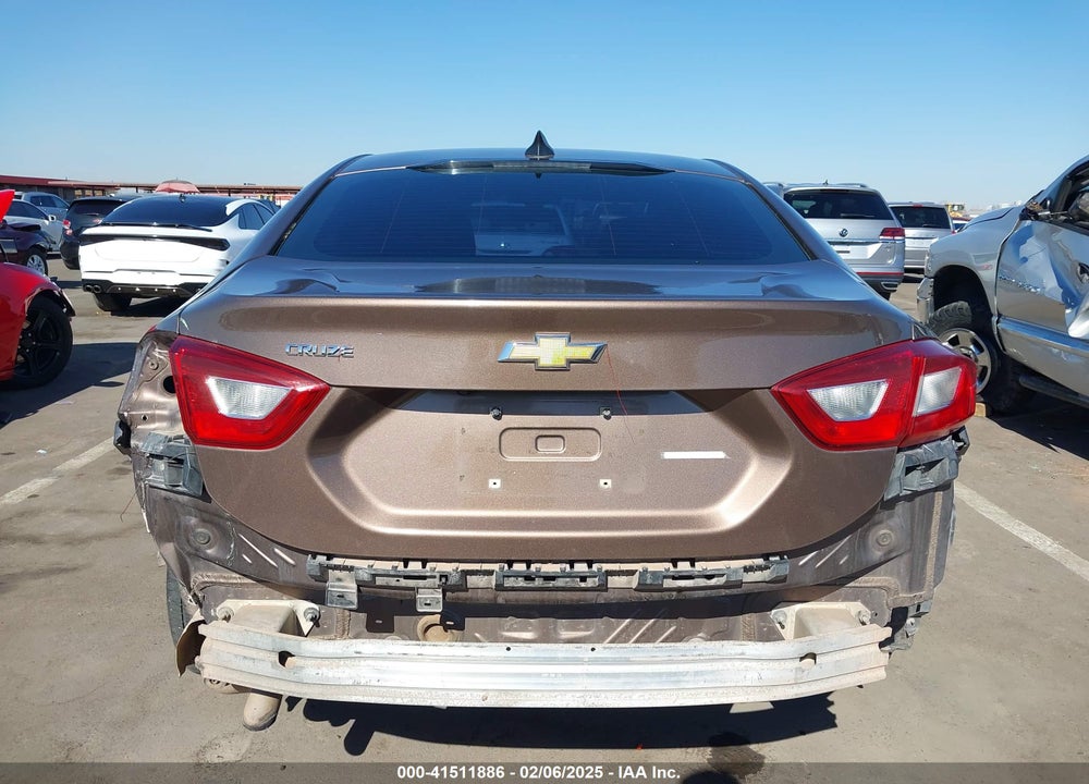 2019 CHEVROLET CRUZE VIN: 1G1BC5SM4K7136342