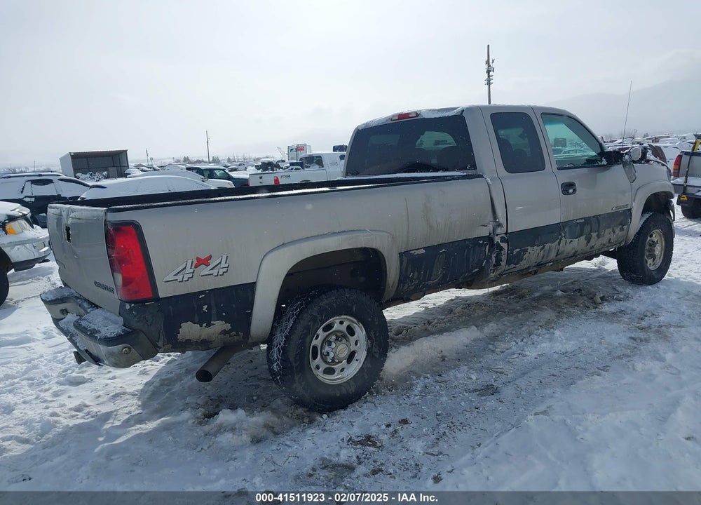 2004 CHEVROLET SILVERADO 2500HD LS VIN: 1GCHK29U64E193942
