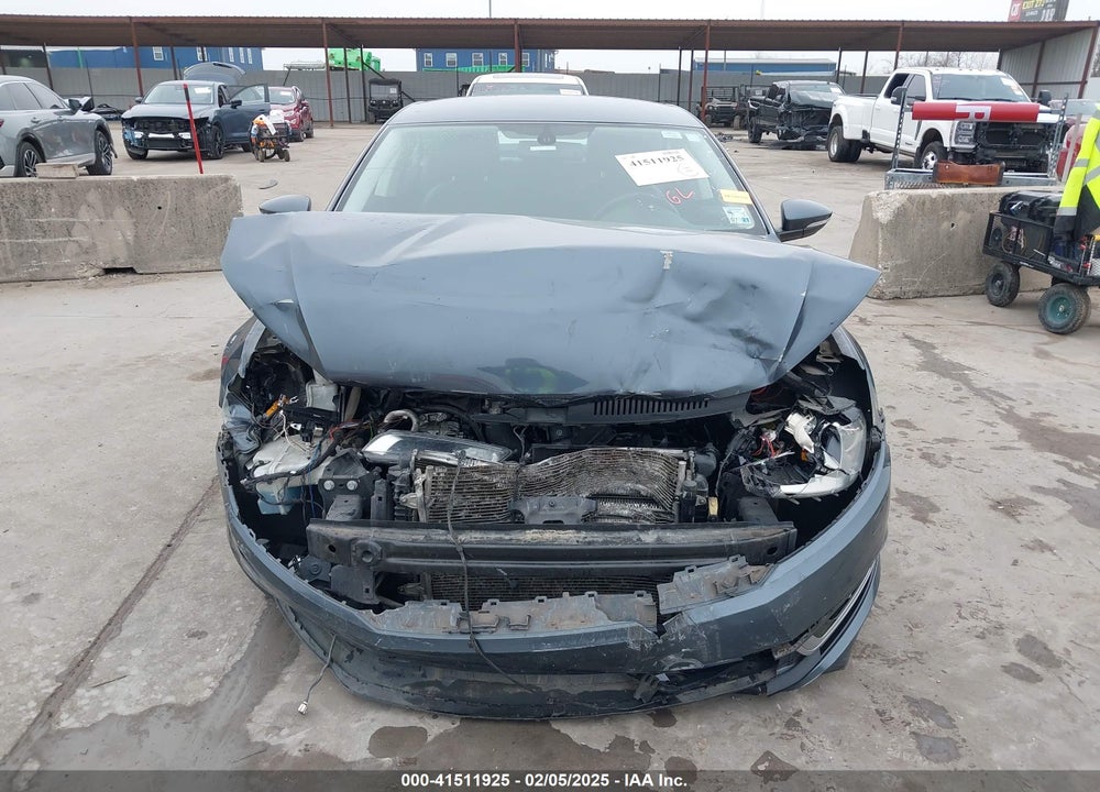2014 VOLKSWAGEN CC VIN: WVWBN7AN5EE529970