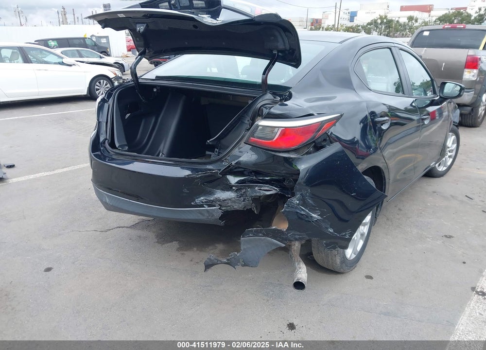 2017 TOYOTA YARIS IA VIN: 3MYDLBYV4HY152712