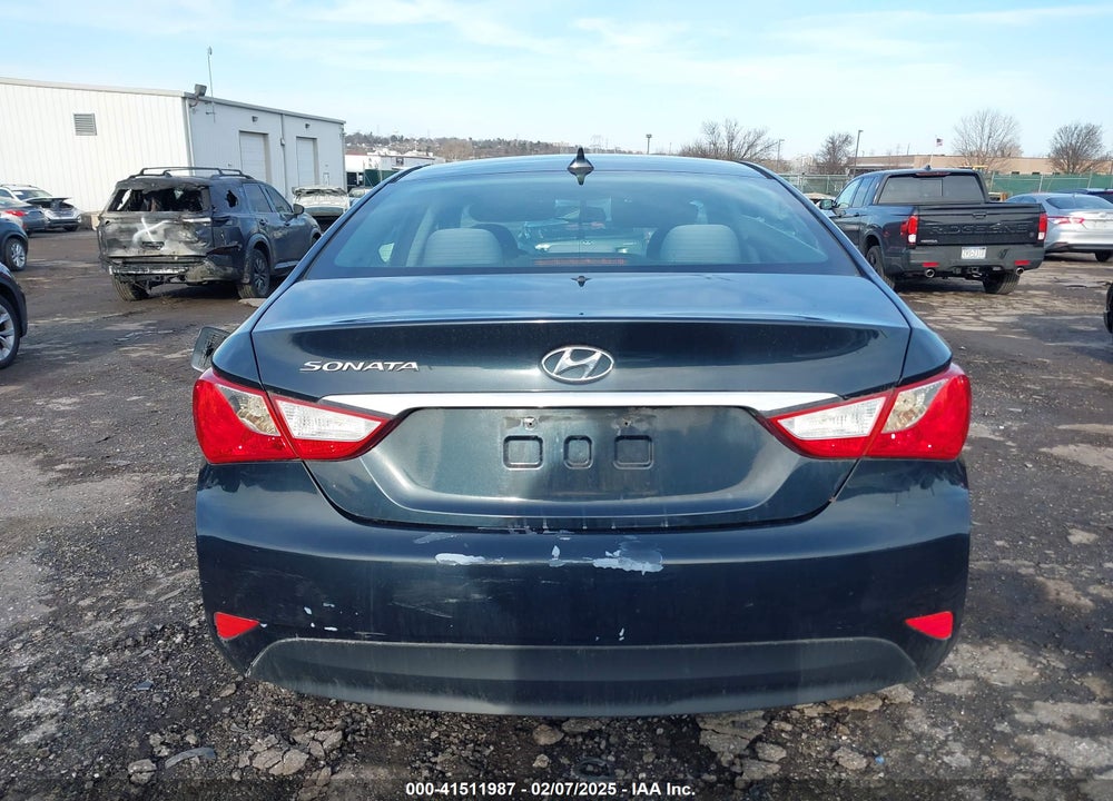2014 HYUNDAI SONATA VIN: 5NPEB4AC3EH925303