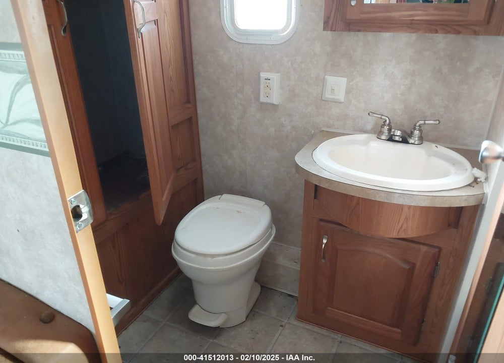2008 ARCTIC FOX M-22H VIN: 4N11H222580132577