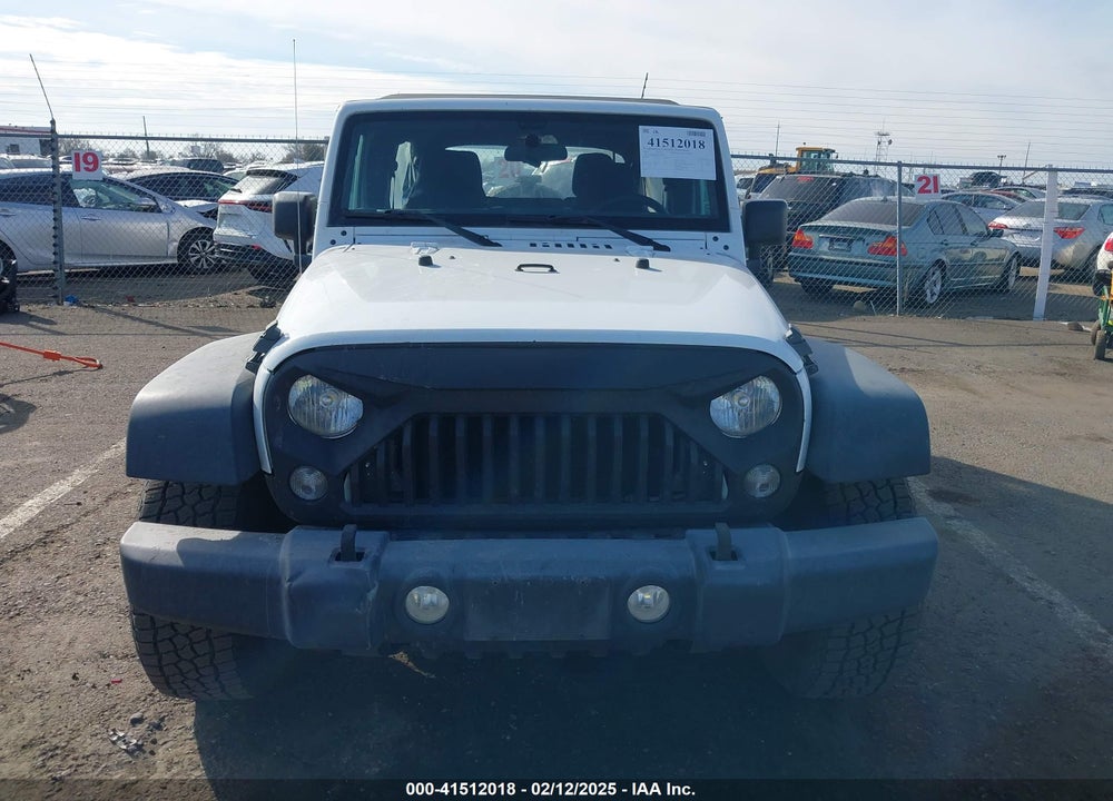 2016 JEEP WRANGLER UNLIMITED SPORT VIN: 1C4BJWDG4GL104497