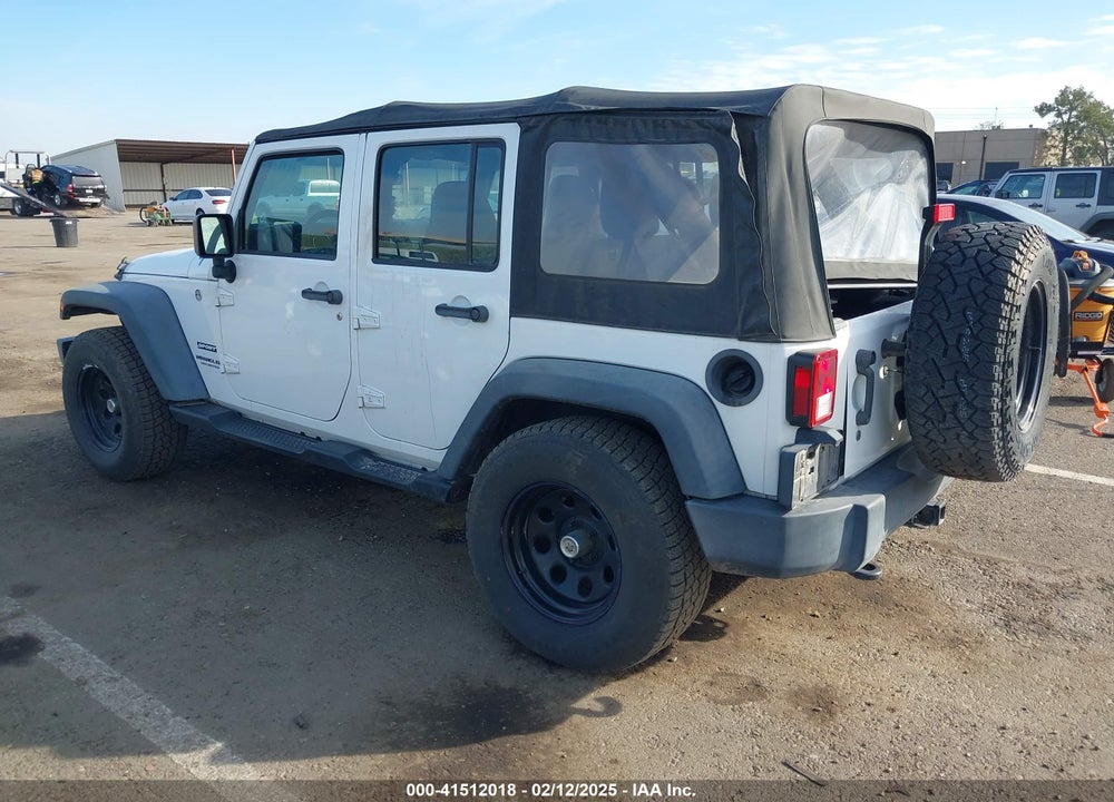2016 JEEP WRANGLER UNLIMITED SPORT VIN: 1C4BJWDG4GL104497