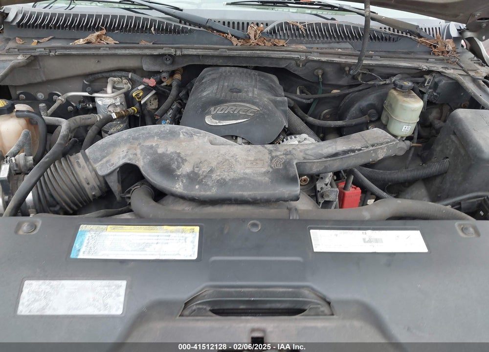 2001 CHEVROLET TAHOE VIN: 1GNEC13T11R208644