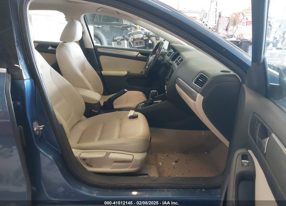 2016 VOLKSWAGEN JETTA VIN: 3VWD67AJXGM347968