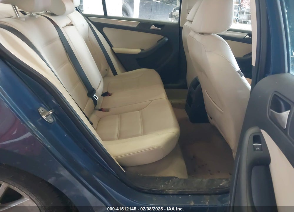2016 VOLKSWAGEN JETTA VIN: 3VWD67AJXGM347968