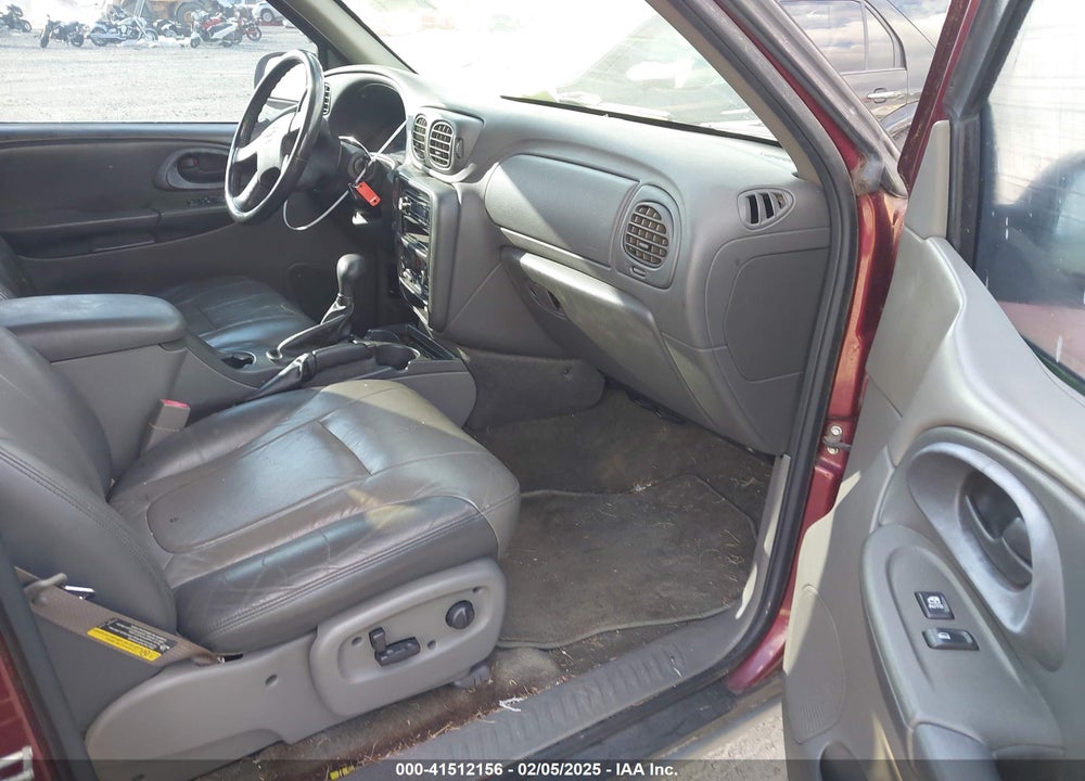 2004 CHEVROLET TRAILBLAZER LT VIN: 1GNDS13S542358145