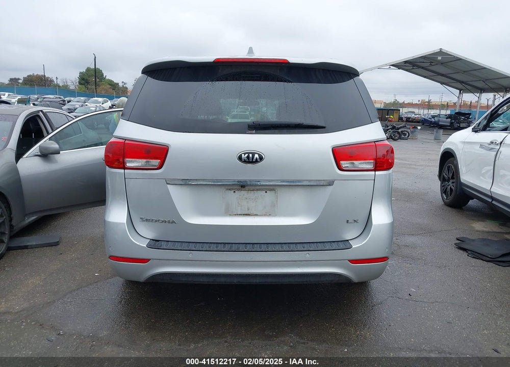 2018 KIA SEDONA LX VIN: KNDMB5C13J6367874