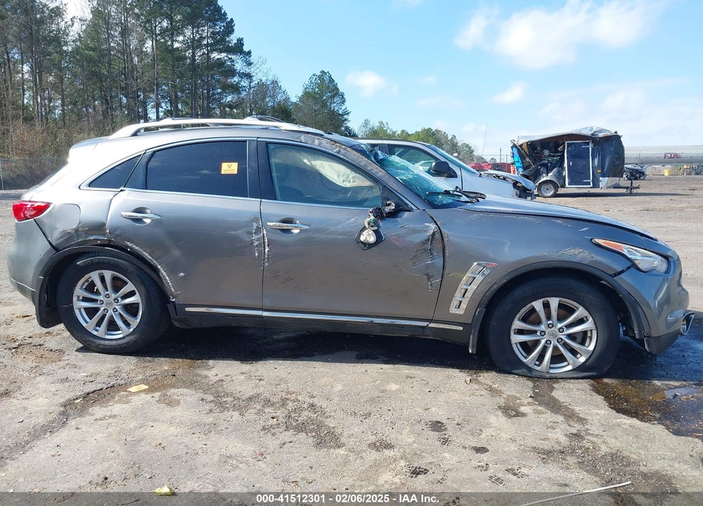 2013 INFINITI FX37 VIN: JN8CS1MW0DM175072