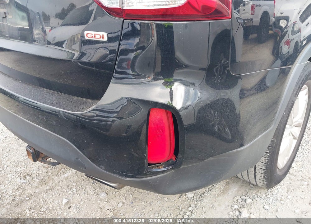2014 KIA SORENTO LX VIN: 5XYKT3A63EG485112