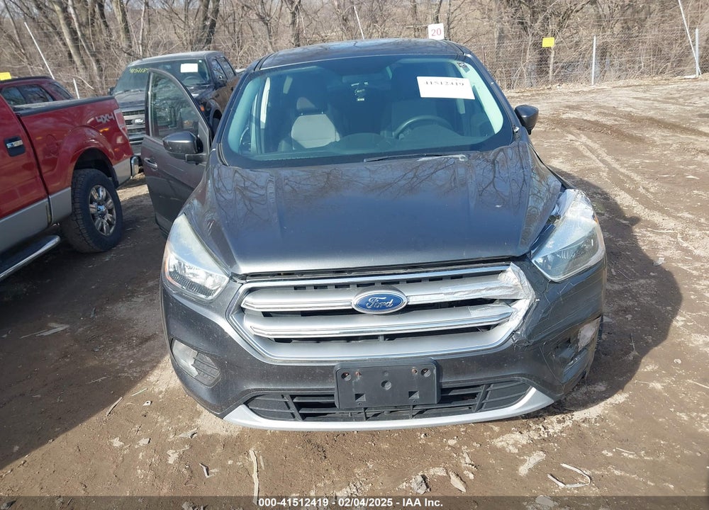 2017 FORD ESCAPE SE VIN: 1FMCU9GD8HUA90092