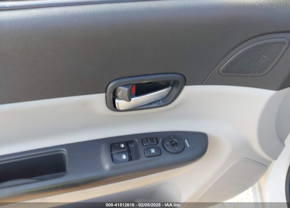 2008 HYUNDAI ACCENT SE VIN: KMHCN36C38U065748