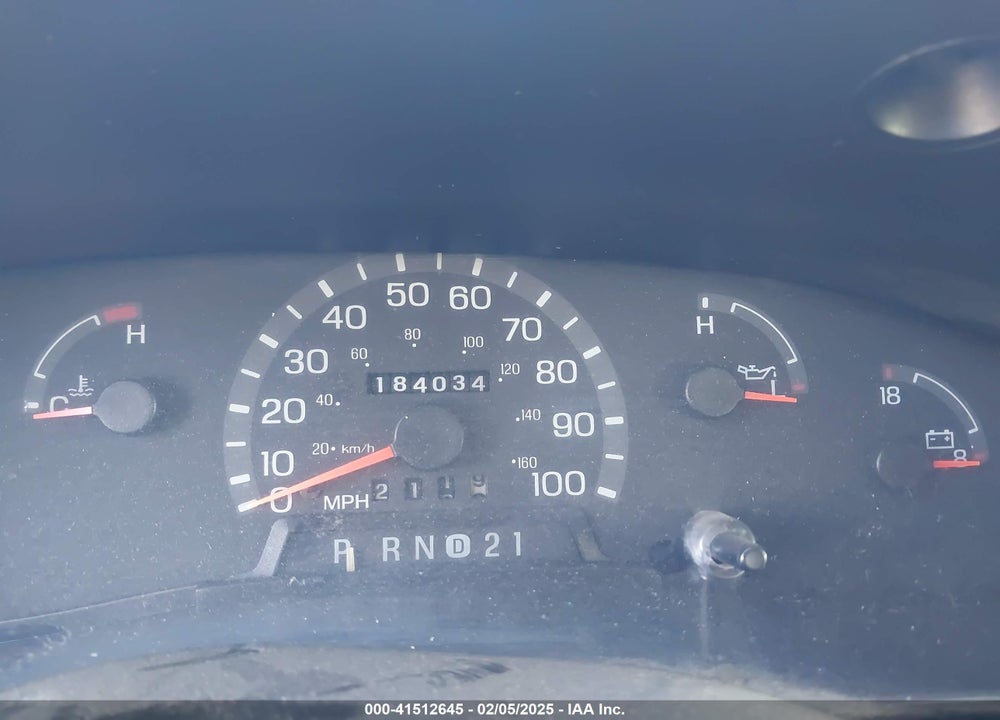 2000 FORD E-150 XL/XLT VIN: 1FMRE11W4YHB29790