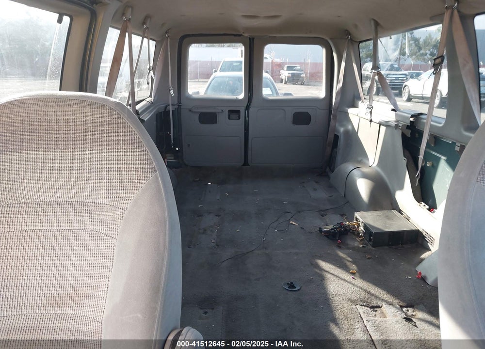 2000 FORD E-150 XL/XLT VIN: 1FMRE11W4YHB29790