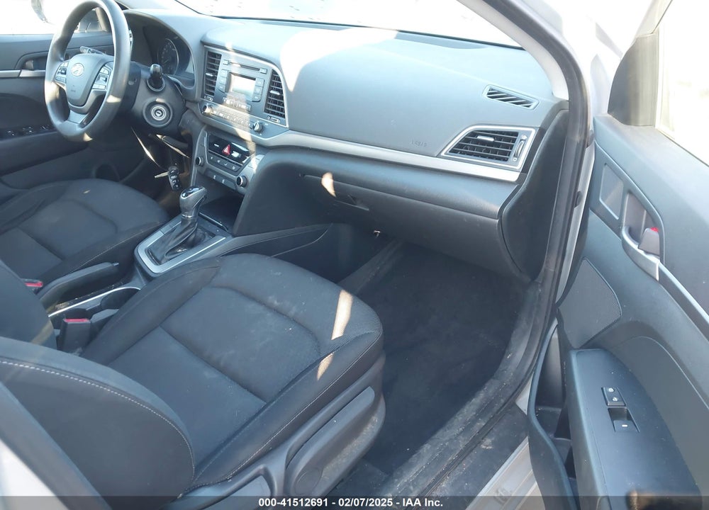 2018 HYUNDAI ELANTRA VIN: KMHD74LF7JU611542