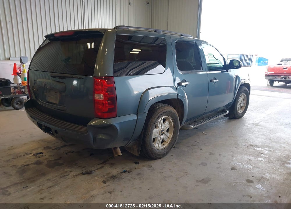 2008 CHEVROLET TAHOE LT VIN: 1GNFK13058R244098