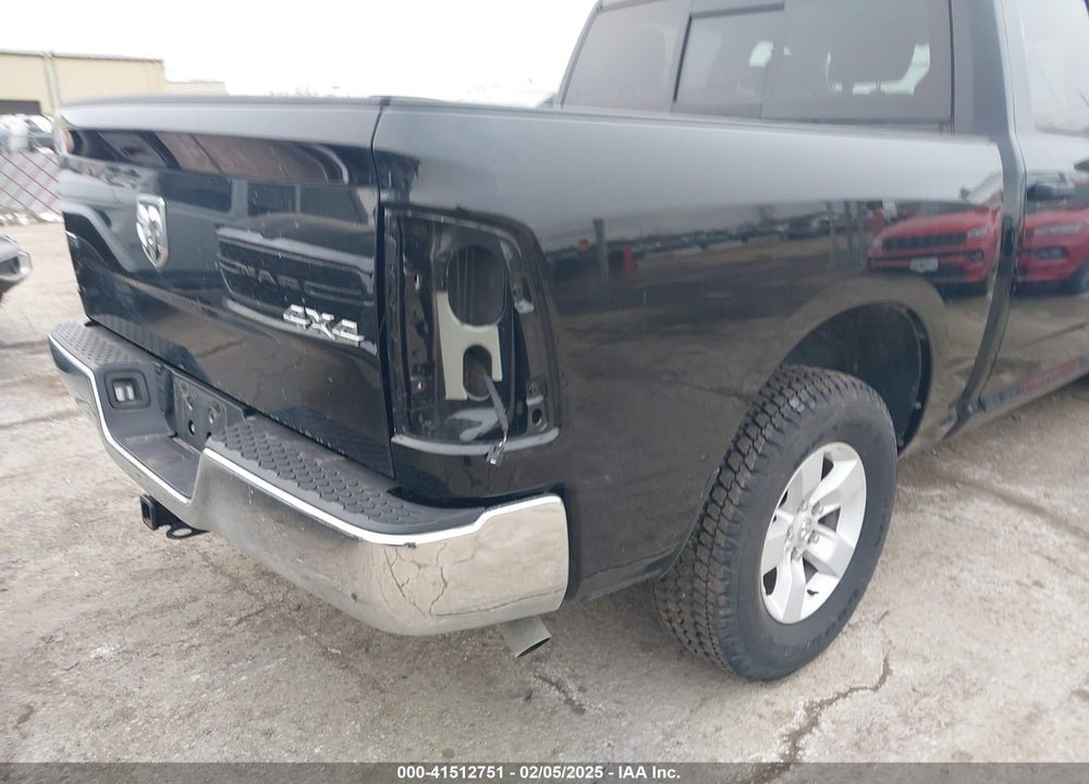 2023 RAM 1500 CLASSIC SLT 4X4 5'7 BOX VIN: 1C6RR7LG0PS518999