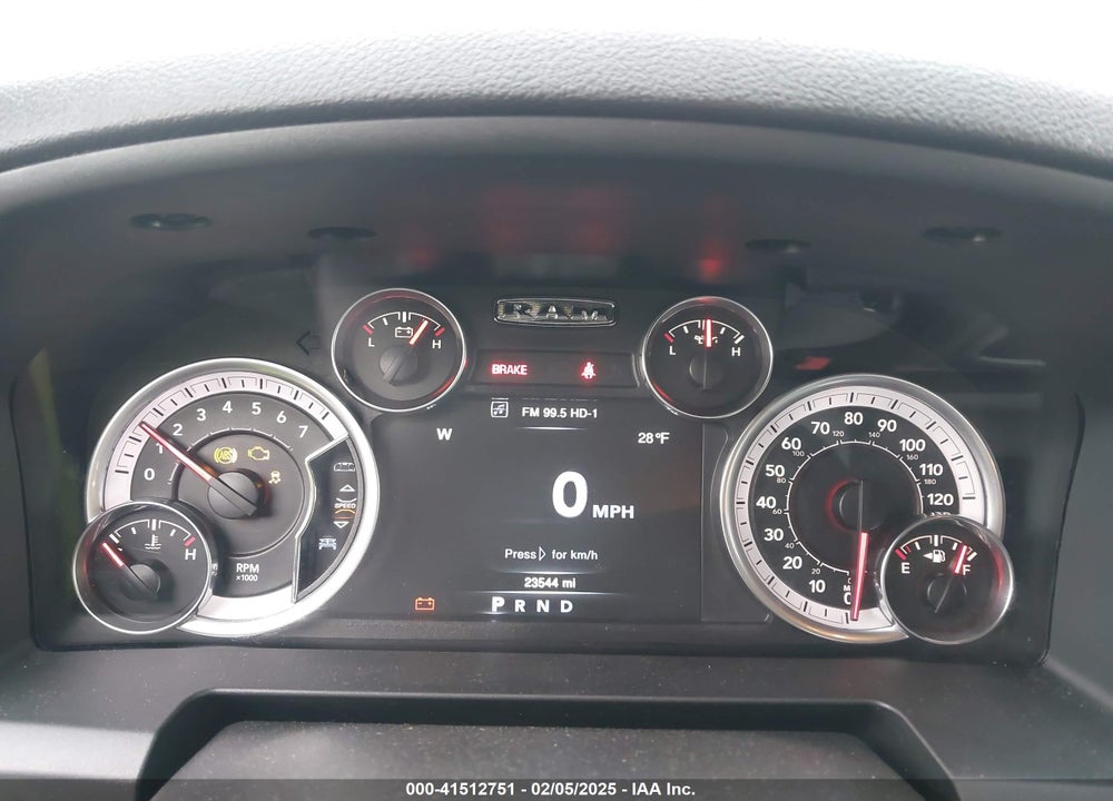 2023 RAM 1500 CLASSIC SLT 4X4 5'7 BOX VIN: 1C6RR7LG0PS518999