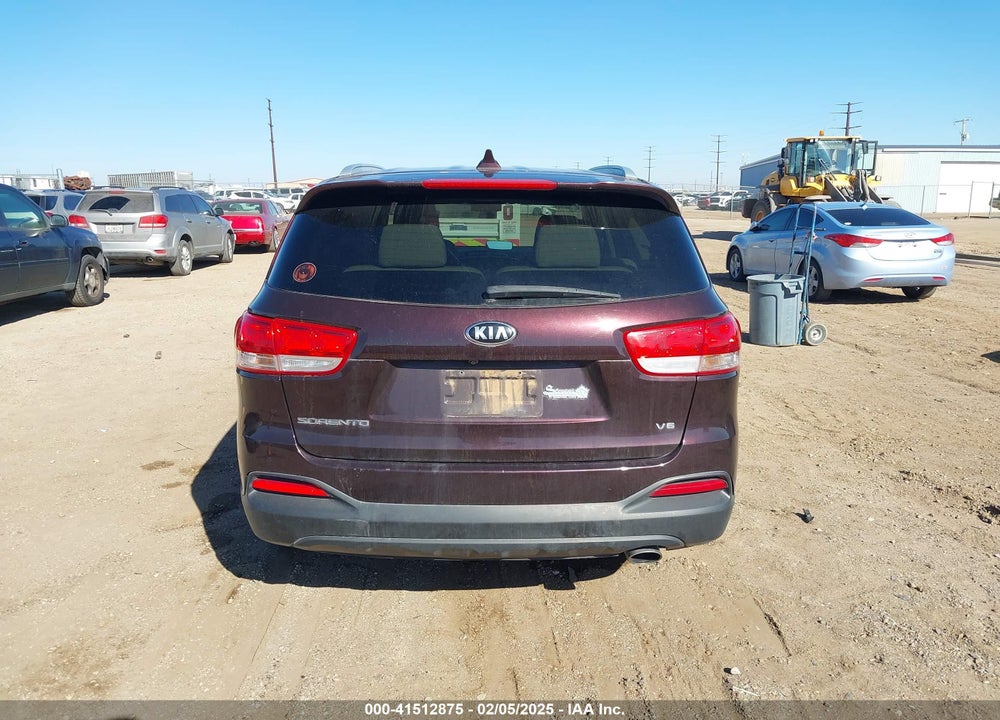 2016 KIA SORENTO 3.3L LX VIN: 5XYPG4A53GG043148