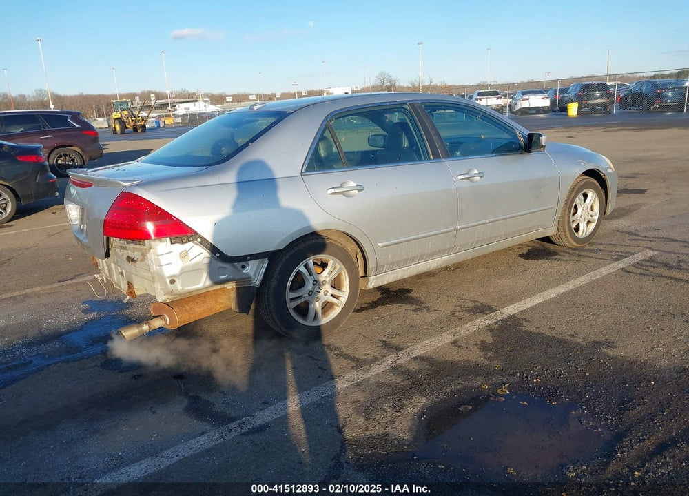 2007 HONDA ACCORD VIN: 1HGCM56727A047412