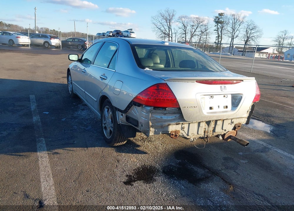 2007 HONDA ACCORD VIN: 1HGCM56727A047412