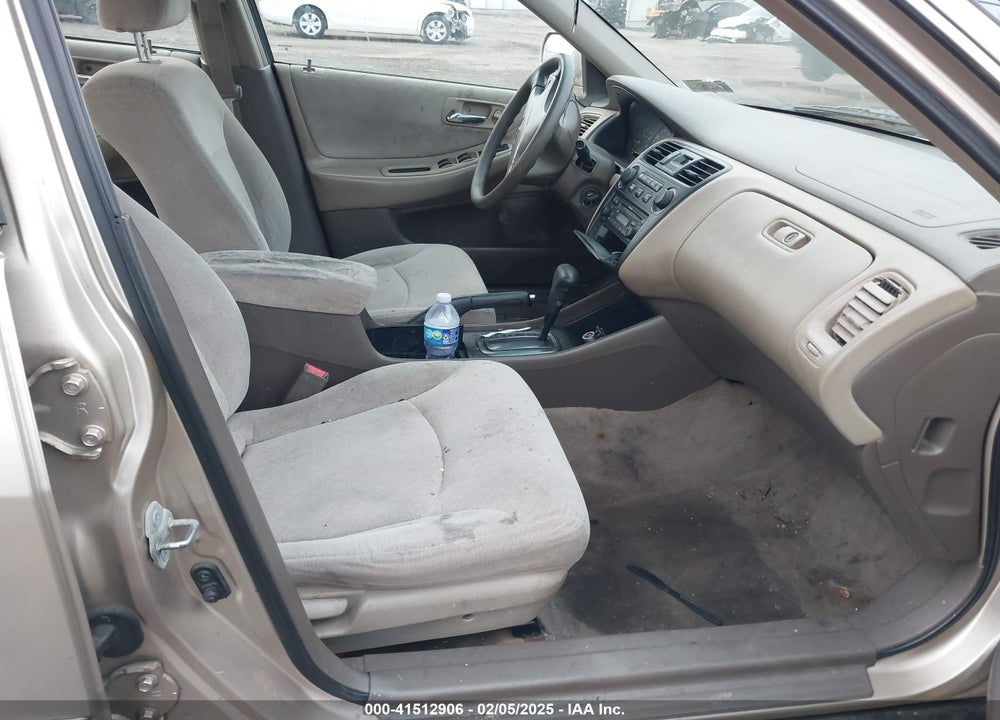 2002 HONDA ACCORD 2.3 LX VIN: JHMCG66512C004251