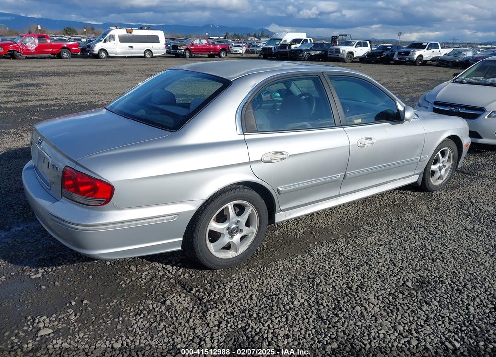 2005 HYUNDAI SONATA GLS/LX VIN: KMHWF35H15A175265