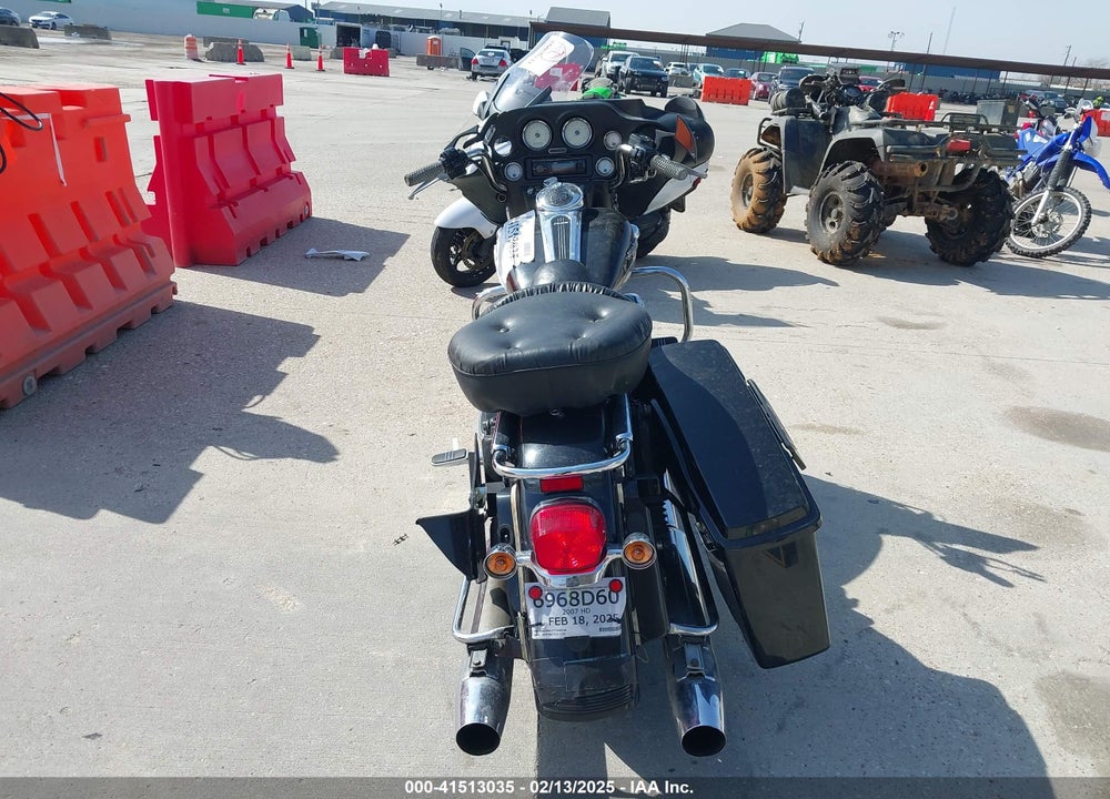 2007 HARLEY-DAVIDSON FLHX VIN: 1HD1KB4177Y668188