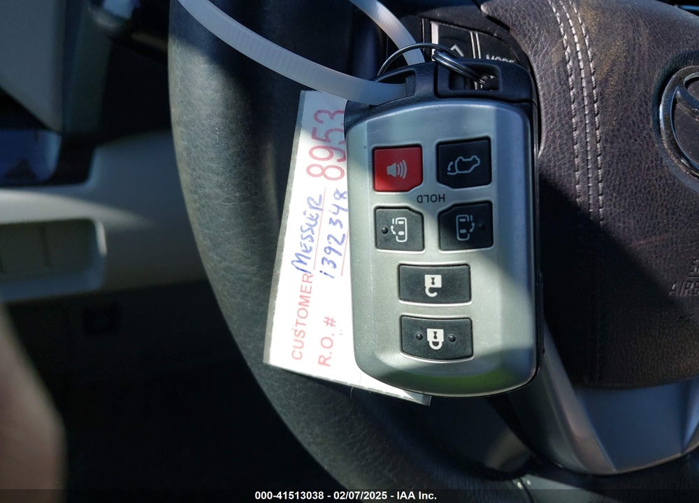 2016 TOYOTA SIENNA XLE PREMIUM 8 PASSENGER VIN: 5TDYK3DC4GS739785