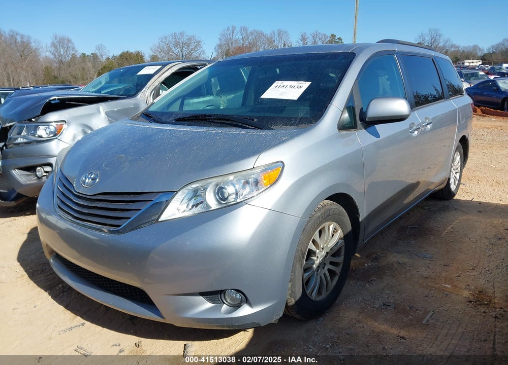 2016 TOYOTA SIENNA XLE PREMIUM 8 PASSENGER VIN: 5TDYK3DC4GS739785