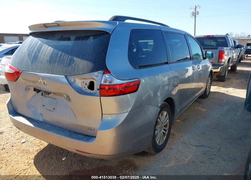 2016 TOYOTA SIENNA XLE PREMIUM 8 PASSENGER VIN: 5TDYK3DC4GS739785