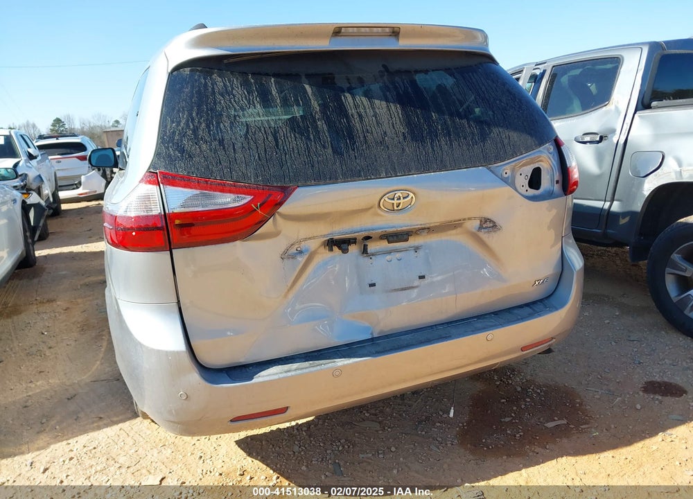 2016 TOYOTA SIENNA XLE PREMIUM 8 PASSENGER VIN: 5TDYK3DC4GS739785