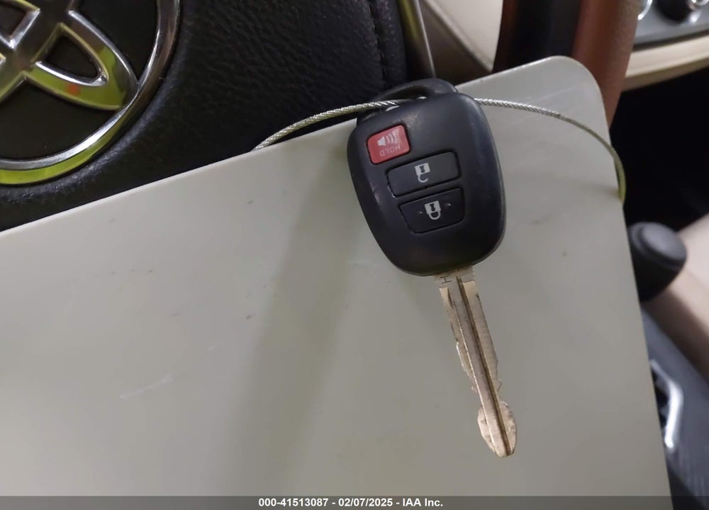 2013 TOYOTA RAV4 VIN: JTMZFREV9DD010541