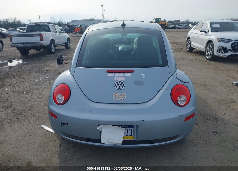 2010 VOLKSWAGEN NEW BEETLE 2.5L VIN: 3VWRW3AG1AM030235
