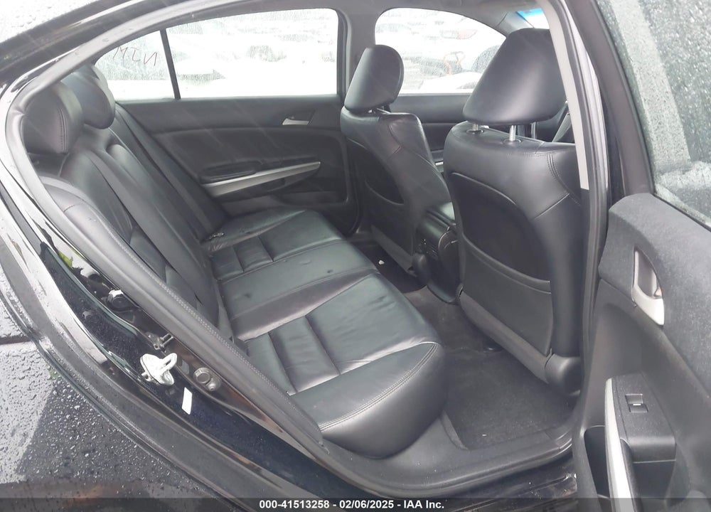 2010 HONDA ACCORD 2.4 EX-L VIN: 1HGCP2F89AA076248