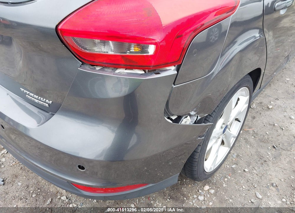 2015 FORD FOCUS VIN: 1FADP3N2XFL227573