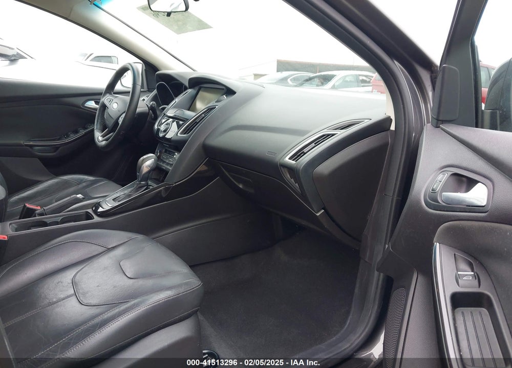 2015 FORD FOCUS VIN: 1FADP3N2XFL227573