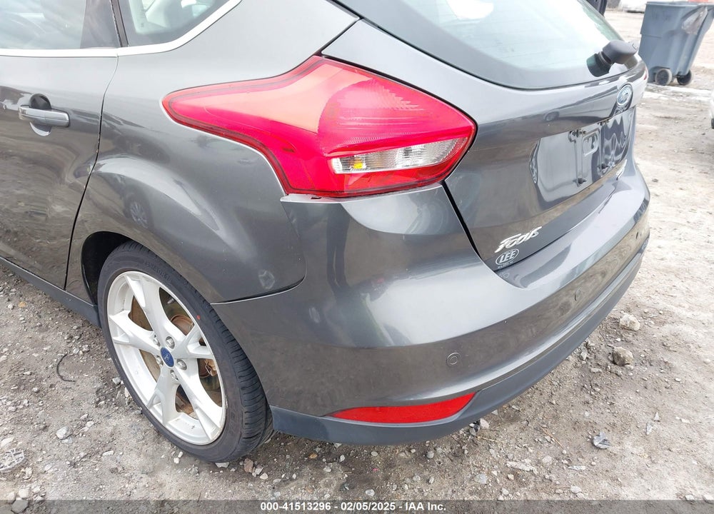 2015 FORD FOCUS VIN: 1FADP3N2XFL227573