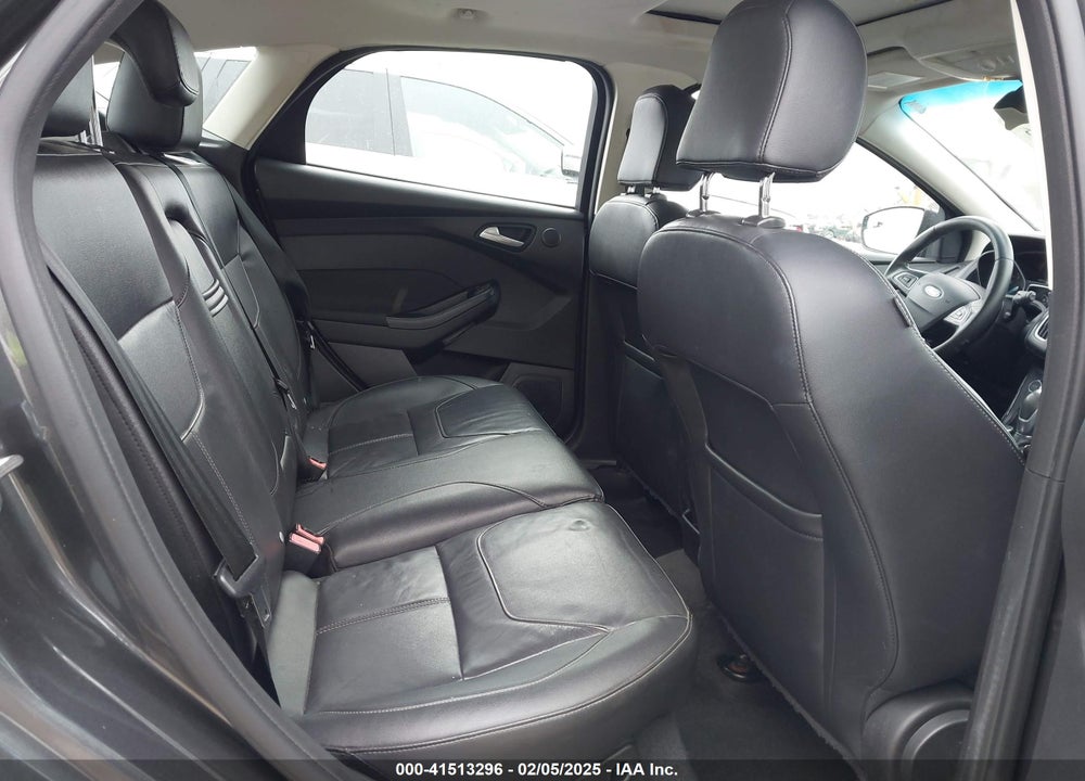 2015 FORD FOCUS VIN: 1FADP3N2XFL227573