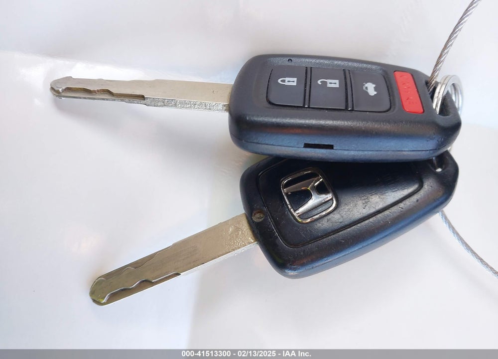 2016 HONDA ACCORD VIN: 1HGCR2F3XGA025736