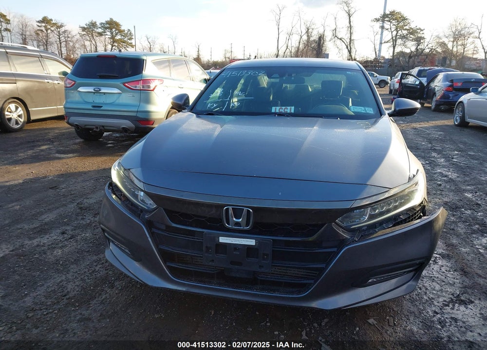 2018 HONDA ACCORD VIN: 1HGCV1F37JA005098