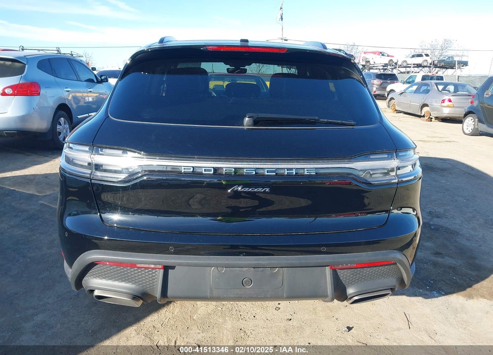2024 PORSCHE MACAN BASE (PDK)/T VIN: WP1AA2A55RLB19440