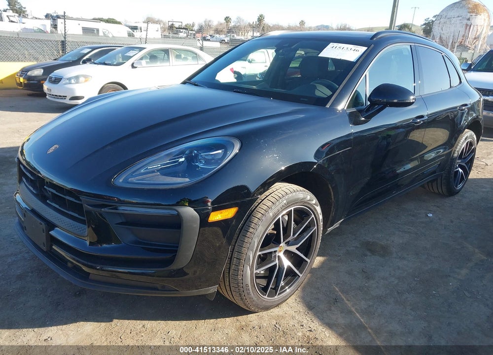 2024 PORSCHE MACAN BASE (PDK)/T VIN: WP1AA2A55RLB19440