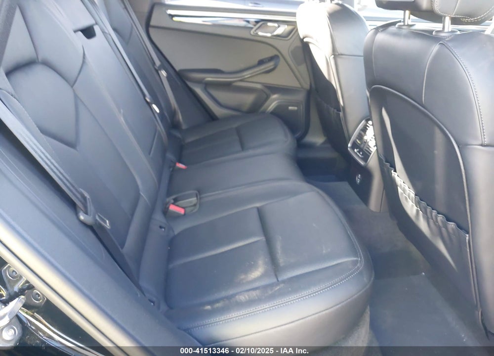 2024 PORSCHE MACAN BASE (PDK)/T VIN: WP1AA2A55RLB19440