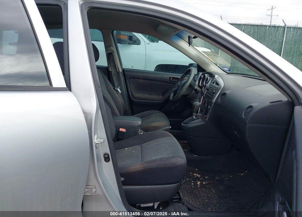 2005 TOYOTA MATRIX VIN: 2T1KR32E55C374884