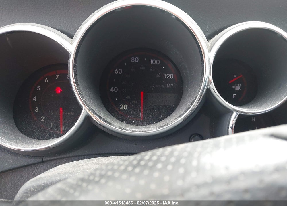 2005 TOYOTA MATRIX VIN: 2T1KR32E55C374884