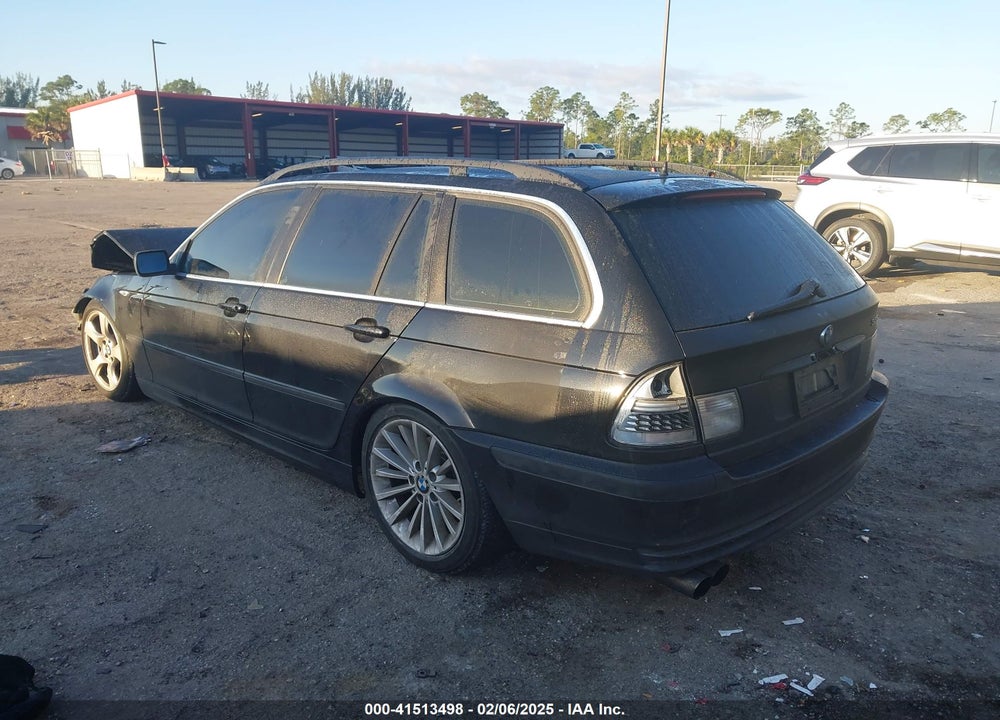 2004 BMW 325IT VIN: WBAEN33454PC12753