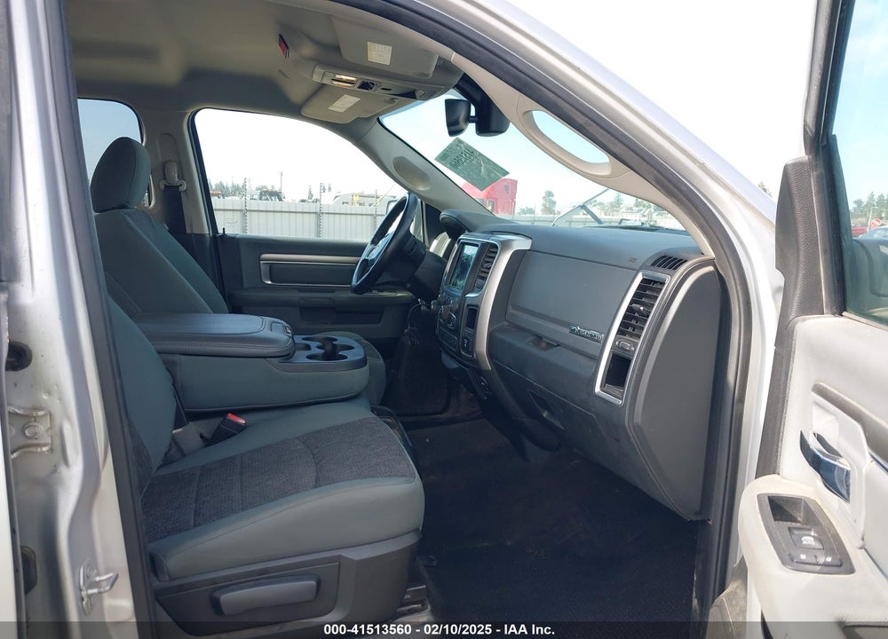 2018 RAM 1500 BIG HORN 4X2 6'4 BOX VIN: 1C6RR6TT7JS119182