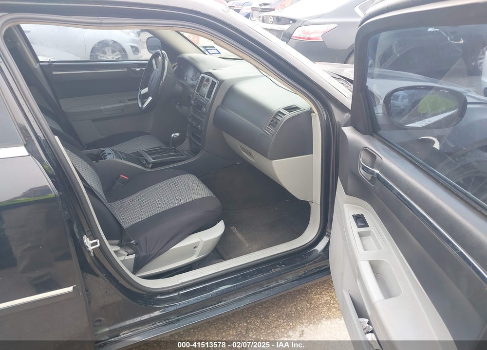 2007 CHRYSLER 300 TOURING VIN: 2C3KA53G47H883882